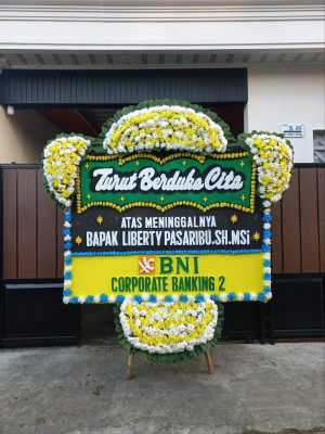 Papan Bunga Duka di Pontang Legon